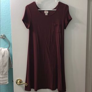 Maroon pocket t shirt dress